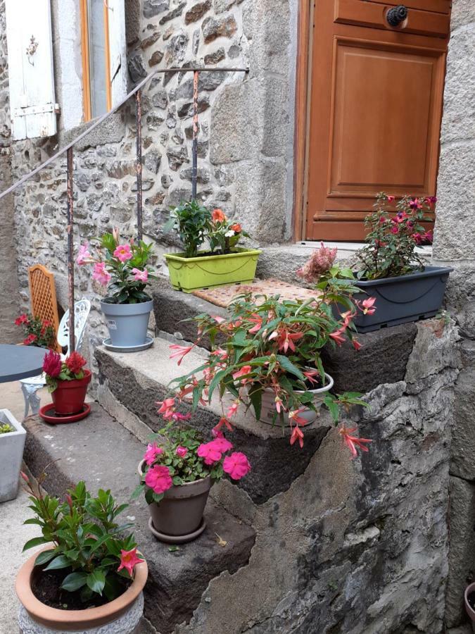 Fresnay-sur-Sarthe Le Refuge Des Alpes Mancelles 아파트 외부 사진